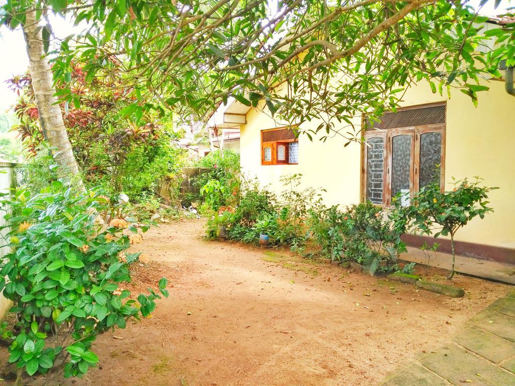 Hikkaduwa Home Stay Exterior foto